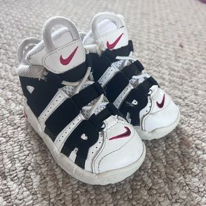 Infant Nike Uptempo Size 5C